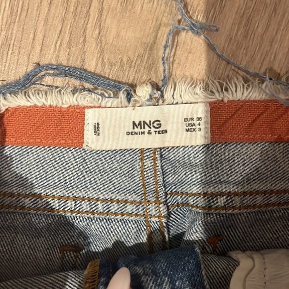 Mango high rise jeans (size 4) - Picture 2 of 6